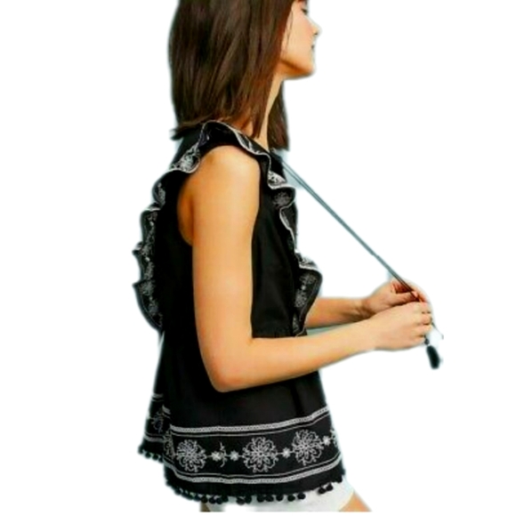 Anthropologie Akemi Kin Adelina Embroidered Blouse - Picture 2 of 10